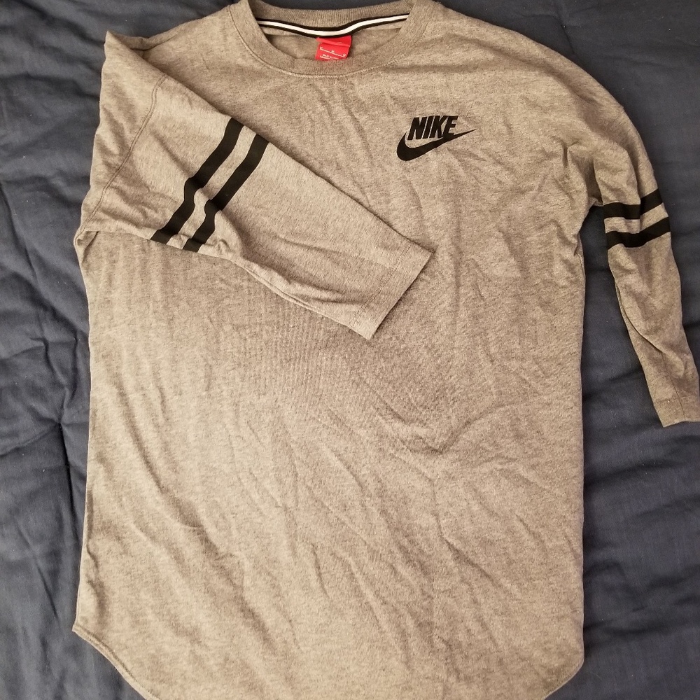 NOWT Women's Medium Nike 3/4 Sleeve Tunic Tee